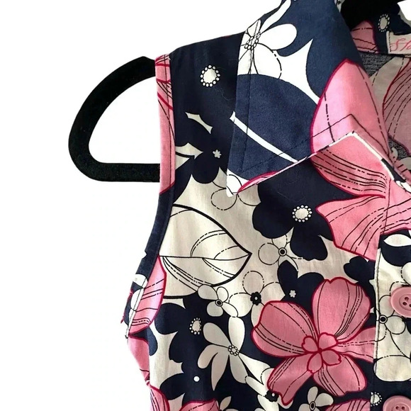 STONE FLOWER NWOT SLEEVELESS SMOCKED FLORAL FIT & FLARE DRESS PINK BLUE | SMALL - Picture 4 of 10